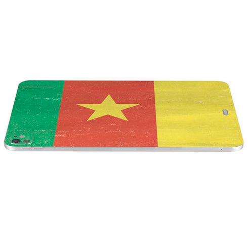 Cameroon Flag Distressed iPad Pro 13in M4 (2024) Skin